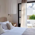 Aella Hotel 3*