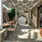 Hotel Aella Naousa