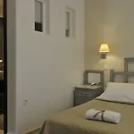 Aella 3*