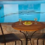 Aella Hotel 3*