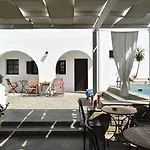 Aella Hotel 3*