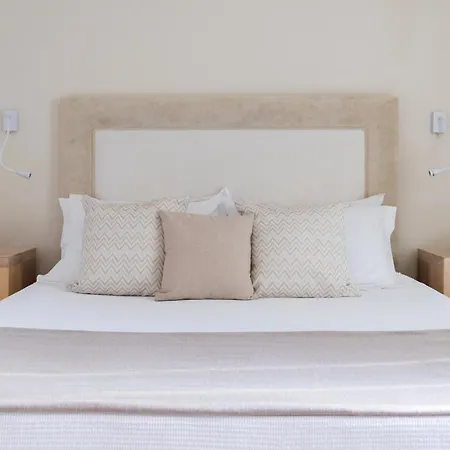 Hotel Aella Naousa (Paros)