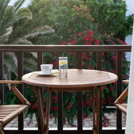 Aella Naousa (Paros)