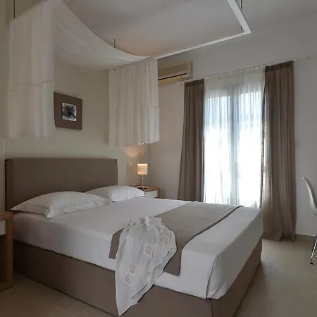 Hotel Aella 3*