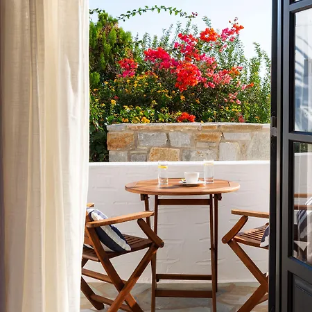 Aella Naousa (Paros)