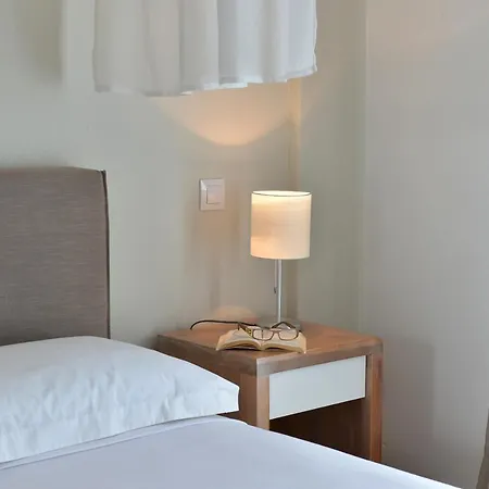 Hotel Aella Naousa