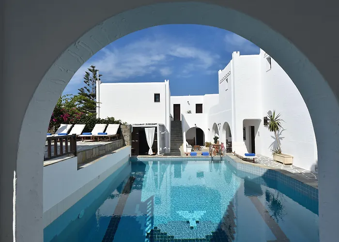 Aella Naousa (Paros)