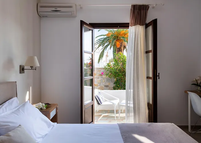 Aella Hotel Naousa (Paros)